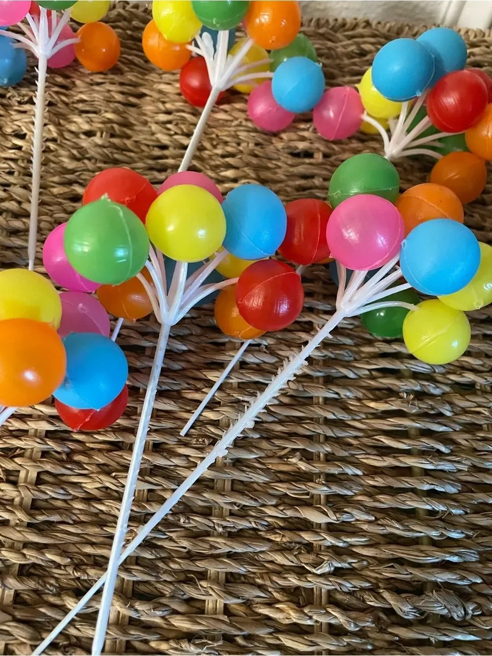 Vintage Balloon Bunch Cake Decorations set of 10!